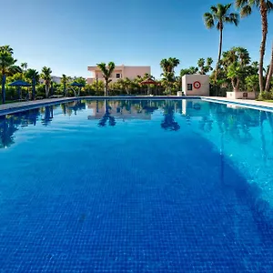 apt-estudio-en-con-piscina.hotelsinnerja.org/